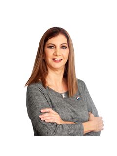 Julia Haydée Andonie Daccarett - RE/MAX Life