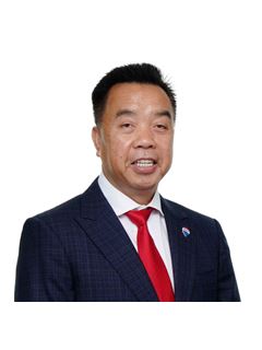 Don Ha - REMAX Revolution