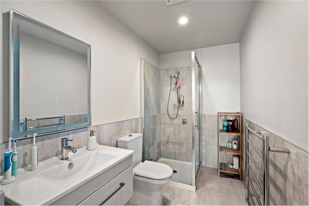 Residential - Condo/Apartment - Queenstown-Lakes District, New Zealand - New Zealand - 11 - 1003257072-8