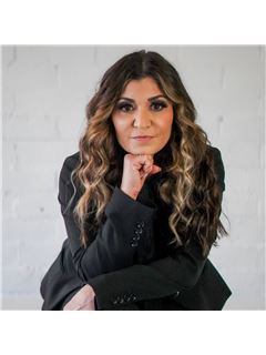 Cecilia Alvarez - RE/MAX Top Producers