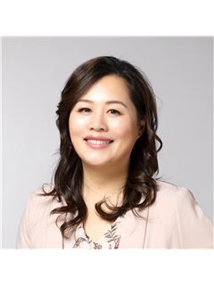 Windi Lau - RE/MAX Top Producers