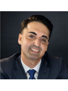 Ravi Kamboj - RE/MAX Top Producers