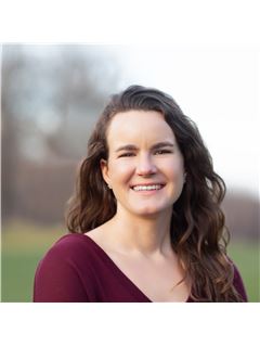 Abbey Piaget - RE/MAX Excellence Realty