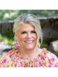 Marlene Lewis - RE/MAX Executives