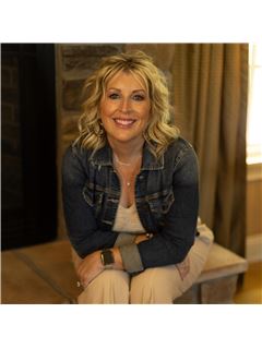 Becky Greenwood - RE/MAX Unlimited