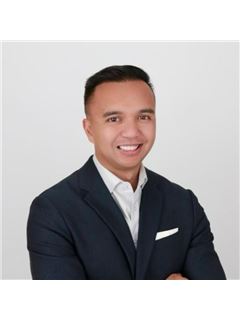 Richard Garcia Richard Garcia - RE/MAX Signature