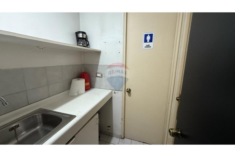Commercial - Office Space - Las Condes, Santiago, Metropolitana De Santiago - CL - IMG_0205.JPG - Dapur - 1028109022-1007