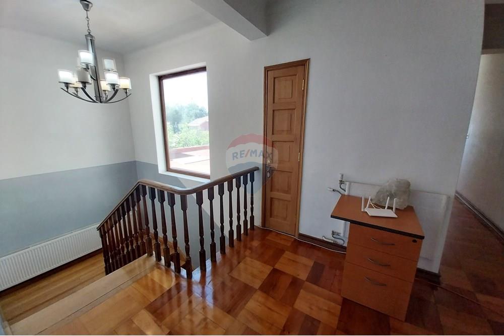 Residential - Hus - Ñuñoa, Santiago, Metropolitana De Santiago - CL - Hall 2piso.jpg - 1028085003-103