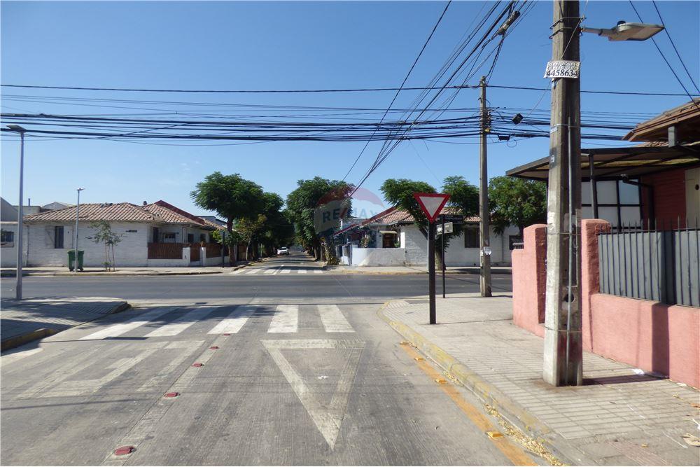 lakó - szabadonálló ház - Santiago, Santiago, Metropolitana De Santiago - CL - CALLE EXTERIOR - egyéb - 1028018333-375