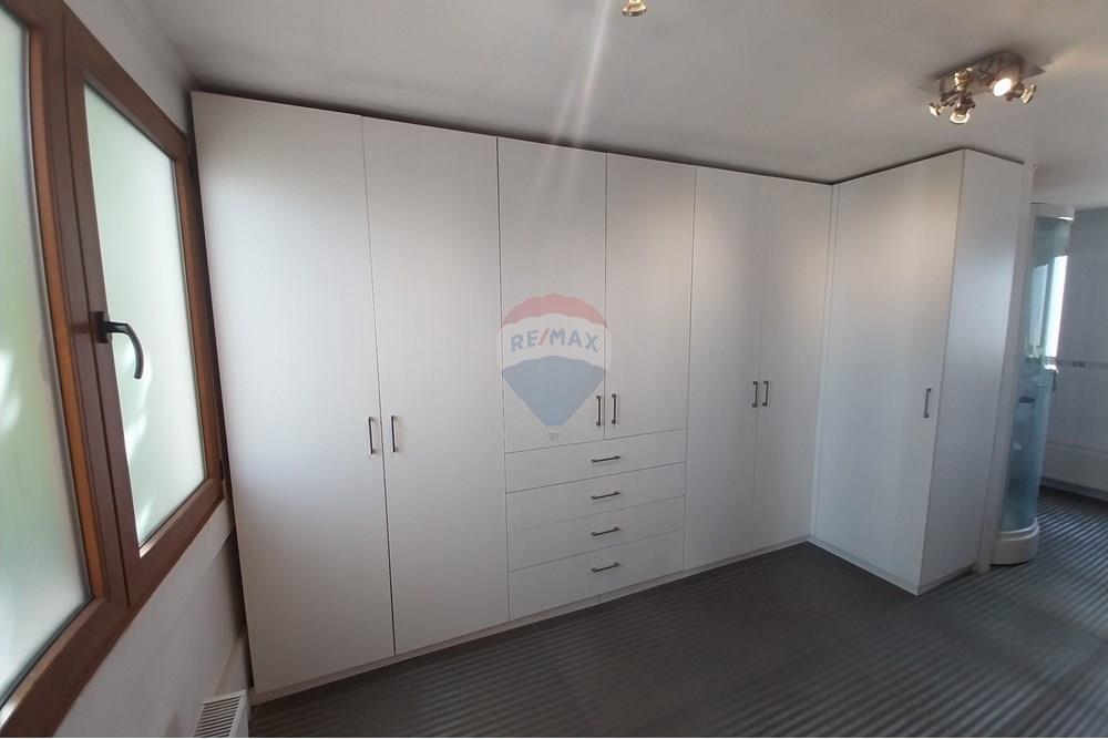 Residential - Hus - Ñuñoa, Santiago, Metropolitana De Santiago - CL - Vestidor baño1.jpg - Bad - 1028085003-103