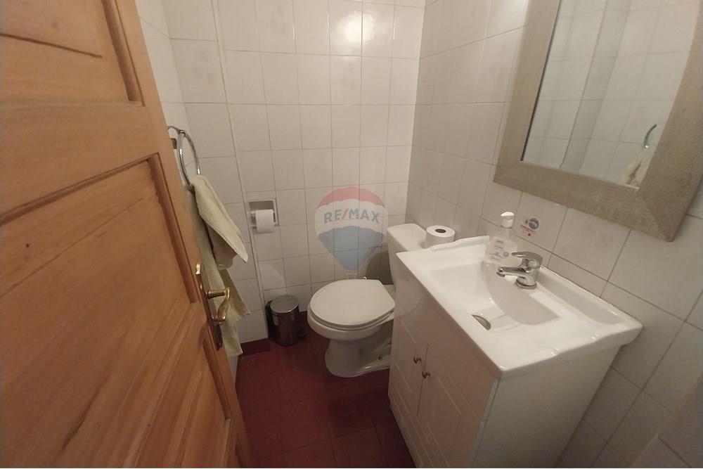 Residential - Hus - Ñuñoa, Santiago, Metropolitana De Santiago - CL - Baño de visita.jpg - Toalett - 1028085003-103