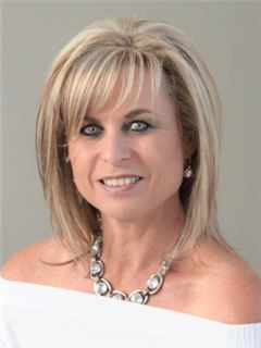 営業 - Eileen van der Walt - RE/MAX First - Bloemfontein