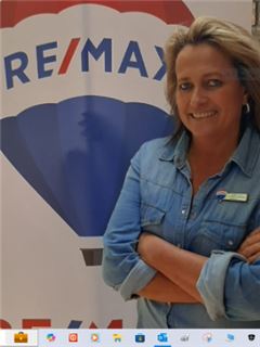 Associate - Tania Hugo - RE/MAX 1st Realty - Saldanha