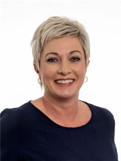 営業 - Doreen Malan - RE/MAX First - Bloemfontein