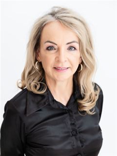 Biuro savininkas/vadovas - Mienie du Toit - RE/MAX Kalahari - Kathu