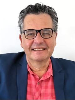 Associate - Thomas Ferreira - RE/MAX 1st Realty - Saldanha