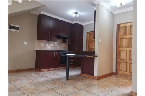 Residential - Townhouse - Heidelberg Central, Gauteng - South Africa
