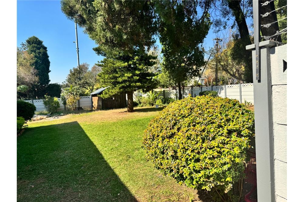 Mieszkaniowa - Dom wolnostojący - Randburg Central, Gauteng - South Africa - 4 - 1031428060-2