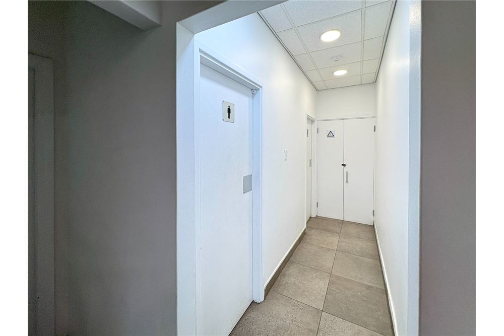 Commercial - Toimisto - La Lucia, KwaZulu Natal - South Africa - 28 - 1031388078-132