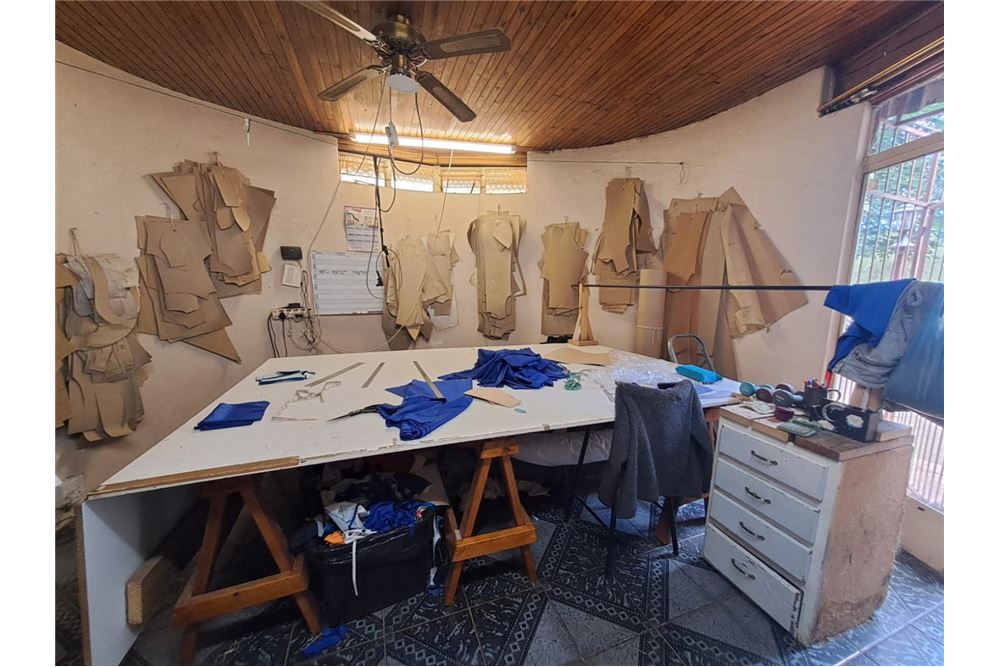 Residential - Hiša večstanovanjska - Brackenhurst, Gauteng - South Africa - 24 - 1031421032-350