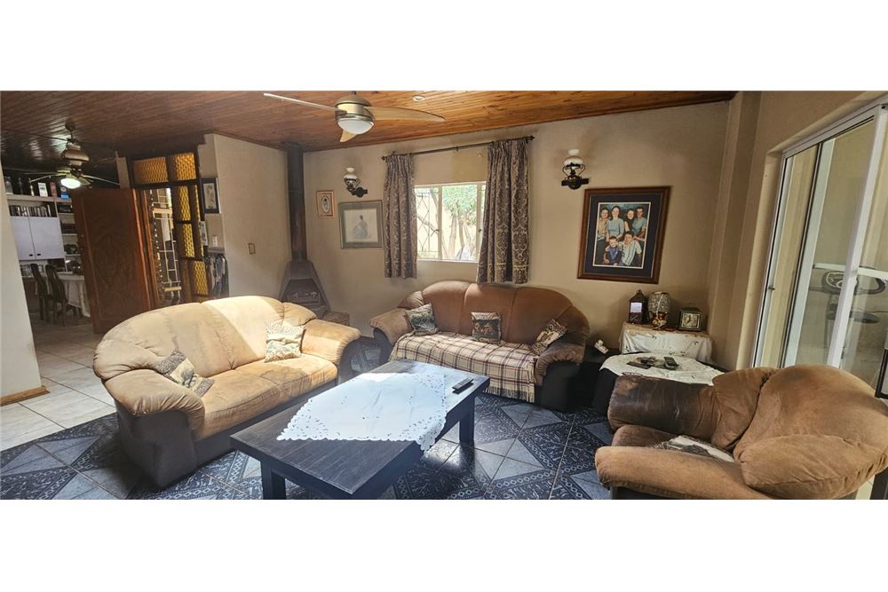 Residential - Hiša večstanovanjska - Brackenhurst, Gauteng - South Africa - 7 - 1031421032-350