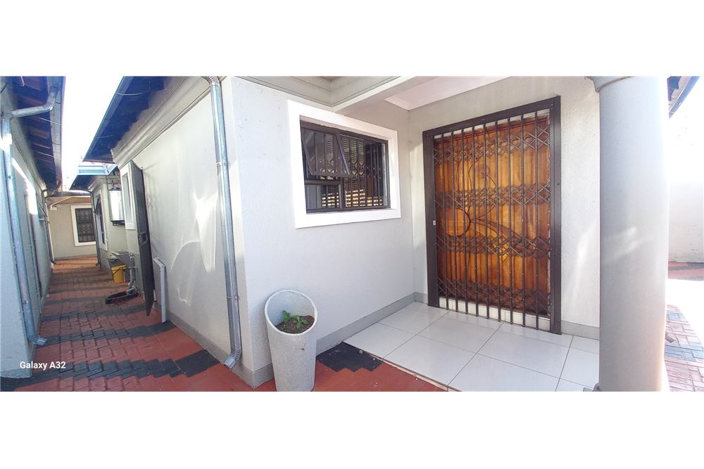 Bostad - Kedjehus - Protea Glen, Gauteng - South Africa - 25 - 1031421109-69