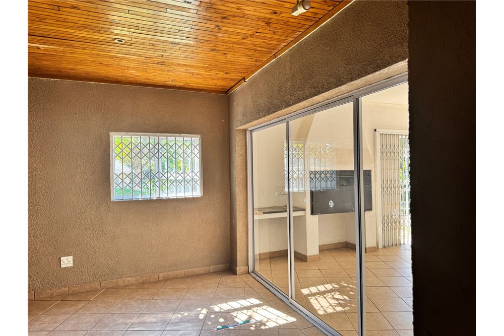 Mieszkaniowa - Dom wolnostojący - Randburg Central, Gauteng - South Africa - 24 - 1031428060-2
