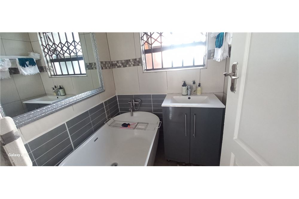 Bostad - Kedjehus - Protea Glen, Gauteng - South Africa - 18 - 1031421109-69