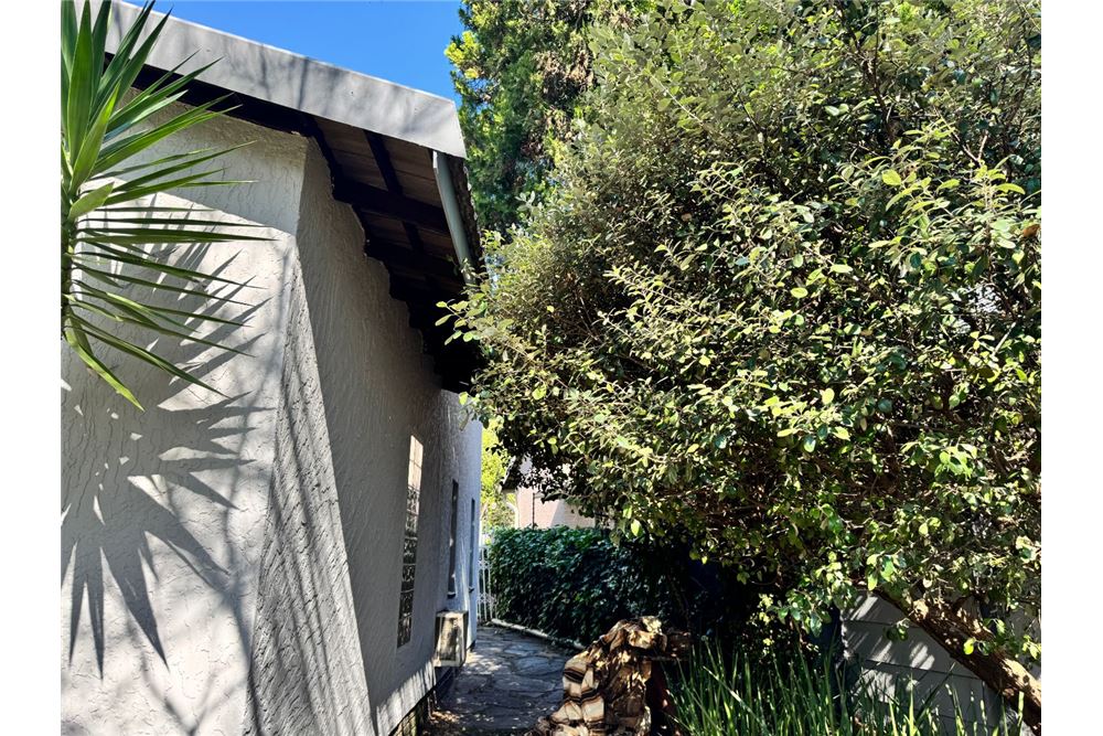 Mieszkaniowa - Dom wolnostojący - Randburg Central, Gauteng - South Africa - 11 - 1031428060-2