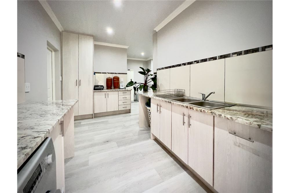 Prédio Habitacional - Casa - Dana Bay, Western Cape - South Africa - 22 - 1031012006-3