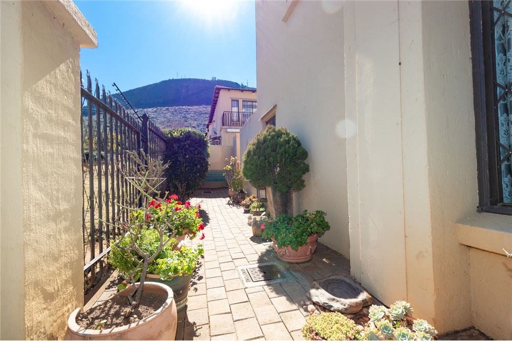 Rezidenčná - Samostatný dom - Melodie, North West - South Africa - 24 - 1031416005-324