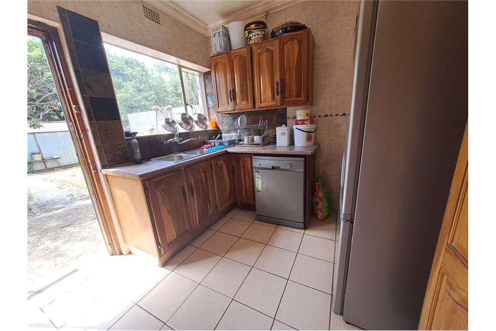 Residential - Hiša večstanovanjska - Brackenhurst, Gauteng - South Africa - 5 - 1031421032-350