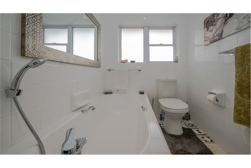 Residential - Byhus - Morningside, KwaZulu Natal - South Africa - 22 - 1031389006-962