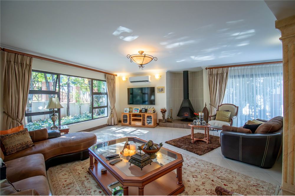 Residential - ਅਲੱਗ ਥਲੱਗ ਬਣਿਆ ਹੋਇਆ ਘਰ - Caribbean Beach, North West - South Africa - 6 - 1031416034-325