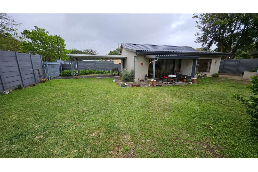 Elamine - Eramu - Hayfields, KwaZulu Natal - South Africa - 27 - 1031436004-370