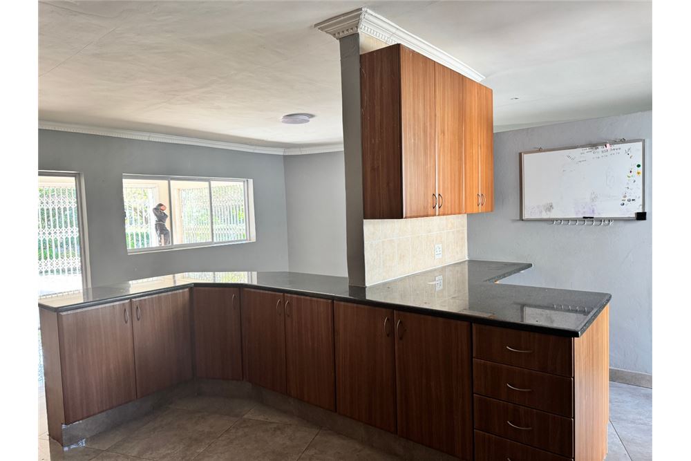 Mieszkaniowa - Dom wolnostojący - Randburg Central, Gauteng - South Africa - 13 - 1031428060-2