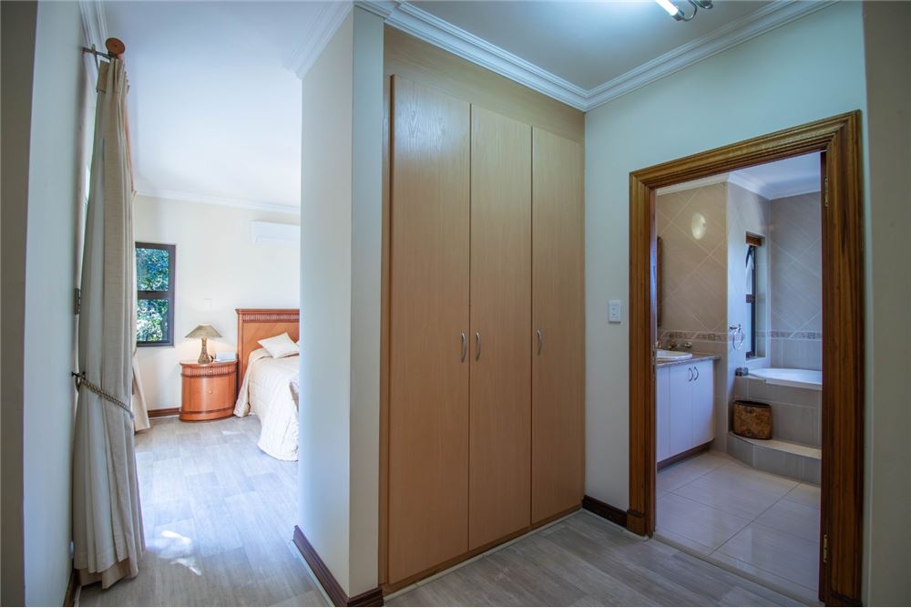 Residential - ਅਲੱਗ ਥਲੱਗ ਬਣਿਆ ਹੋਇਆ ਘਰ - Caribbean Beach, North West - South Africa - 22 - 1031416034-325