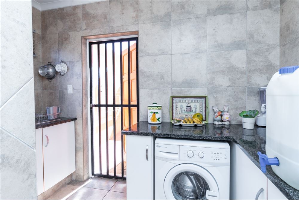 Rezidenčná - Samostatný dom - Melodie, North West - South Africa - 9 - 1031416005-324