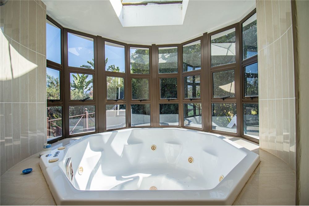 Residential - ਅਲੱਗ ਥਲੱਗ ਬਣਿਆ ਹੋਇਆ ਘਰ - Caribbean Beach, North West - South Africa - 33 - 1031416034-325