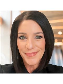 Kristin Tucker - RE/MAX Real Estate Champions