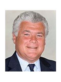 Bróker/Tulajdonos - Herman W. Hoge - RE/MAX Realty Associates