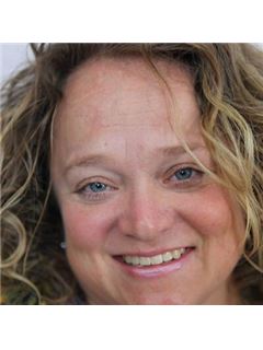 Brandy Zimmerman - RE/MAX 1st Advantage