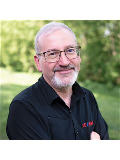 Steve Voorhees - RE/MAX 1st Advantage