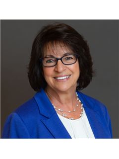 Shelly Ott - RE/MAX 1st Advantage