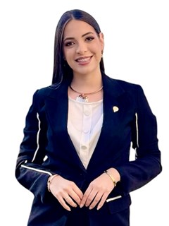 Makler - Praktikant/in - Liz Irala - RE/MAX EXCLUSIVE