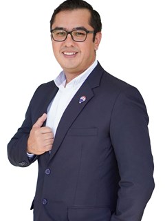 Makler - Praktikant/in - Victor Ferreira - RE/MAX EXCLUSIVE