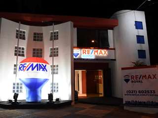 RE/MAX ROYAL Office of RE/MAX ROYAL - Tembetary
