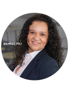 Raquel Silva Associate - Raquel Silva - Pro