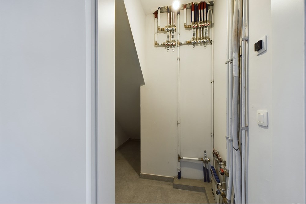 Semi-detached Maisonette - For Sale - Avelgem, Belgium - CAM02495G0-PR0049-STILL008.jpg - 210021026-497