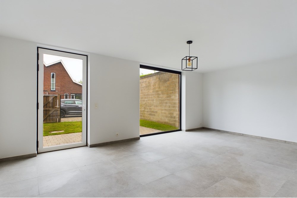 Semi-detached Maisonette - For Sale - Avelgem, Belgium - CAM02495G0-PR0049-STILL007.jpg - 210021026-497